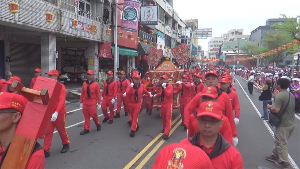 桃園龍德宮四媽祖遶境風雨無阻　駐駕鹿港天后宮秒放晴