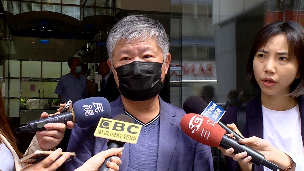 電梯門口開董事會 劉偉龍當選泰山新任董事長 電梯門口開董事會 劉偉龍當選泰山新任董事長