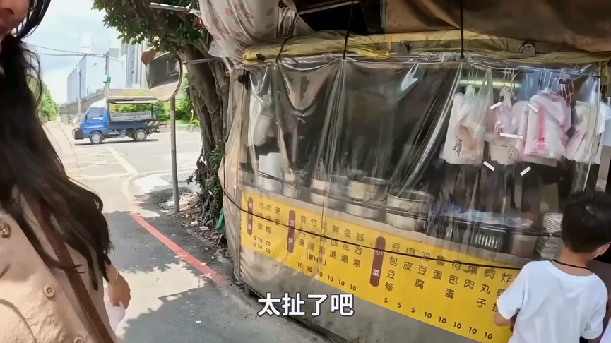 小菜湯品全部10元 他見彰化麵攤價格驚:以為是港幣