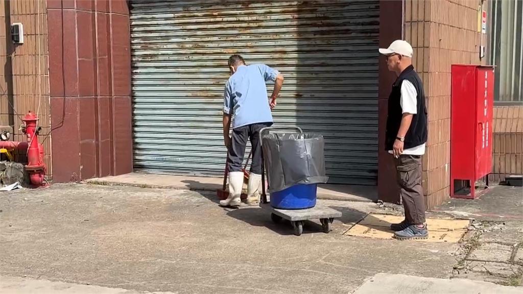 高雄海霸王傳工安意外! 工人開堆高機「連人帶車」墜地身亡