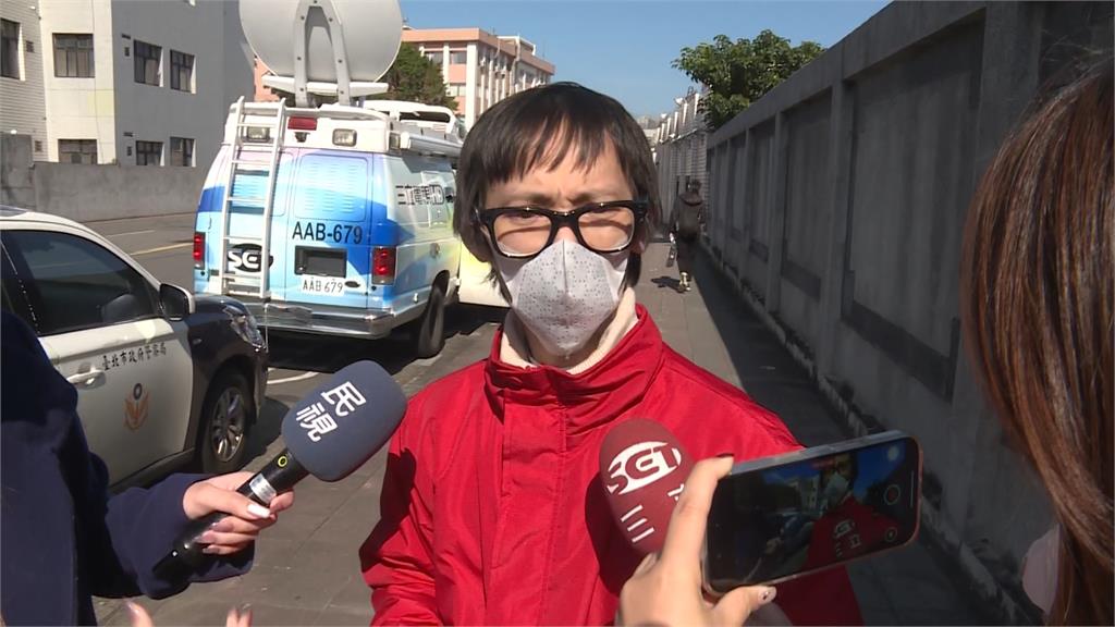 疑精神不濟!公車追撞四機車釀2傷 駕駛:感冒精神不濟恍神