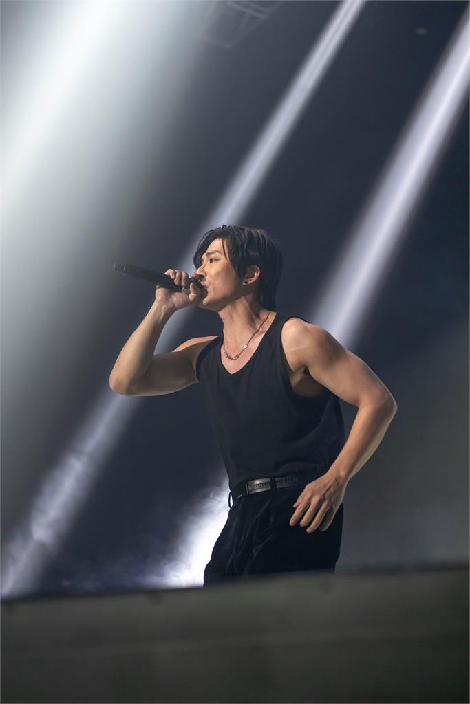 創作才子吳是閎蟄伏三年全新出擊！38歲生日發表雙單曲當「重生」生日禮物。