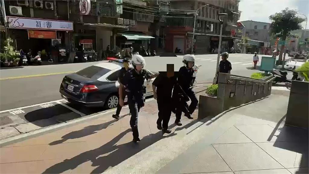 快新聞/悚!新莊老翁被趕出門疑懷恨在心 公園巧遇女友怒砍4刀
