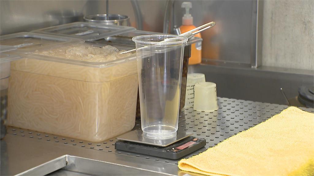 北市12月1日起　手搖飲禁止使用一次性塑膠杯