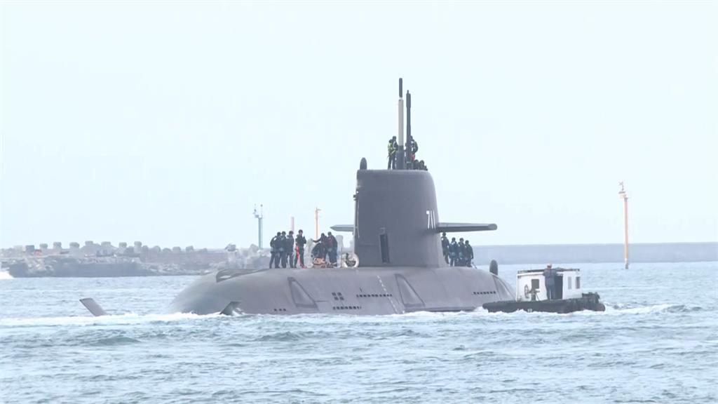 海鯤號三度「潛航測試」　反覆50至100公尺水深驗證