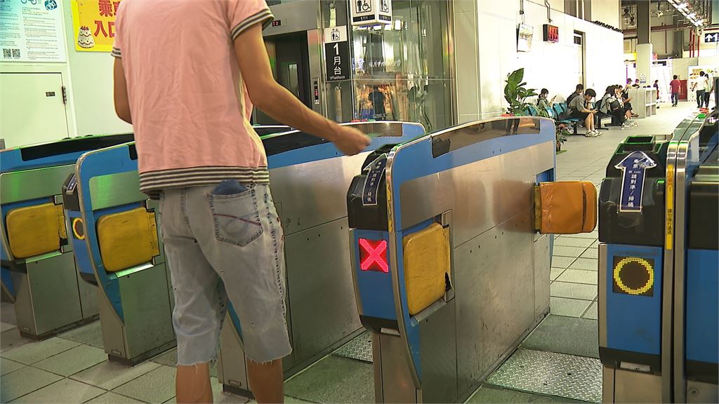 獨／機台異常被多收錢！　月票變冤票？台鐵這樣說