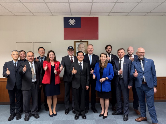 快新聞／中北歐國會議員訪海巡署　張忠龍：深化海事合作、應對灰色地帶威脅