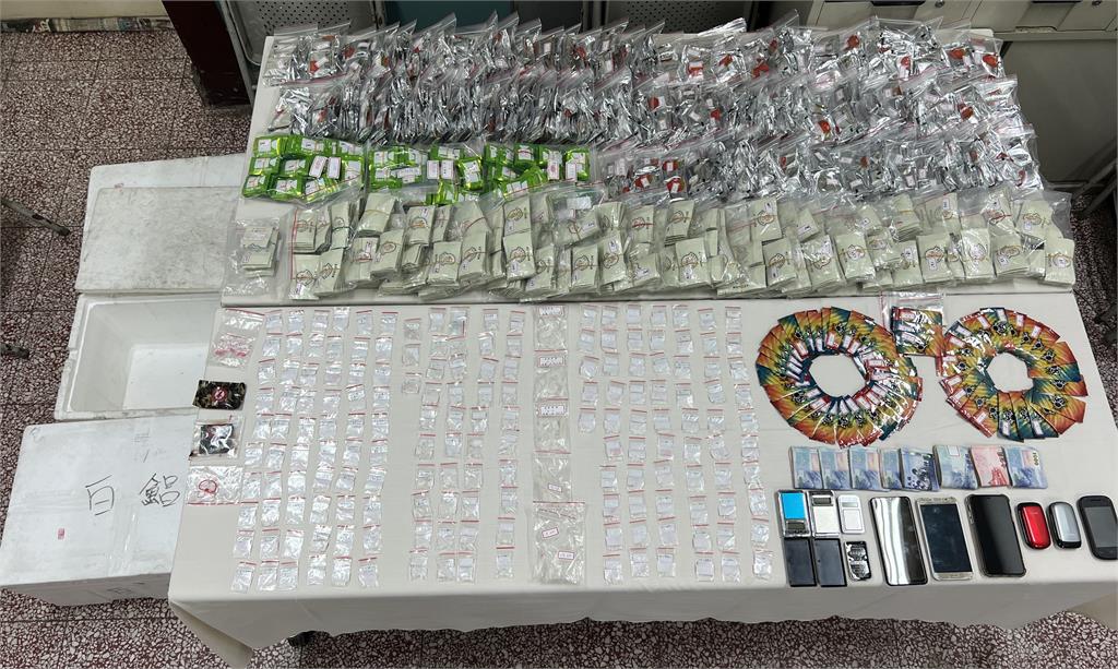 毒販暑假搶商機 警搜出兩千多包毒品咖啡包