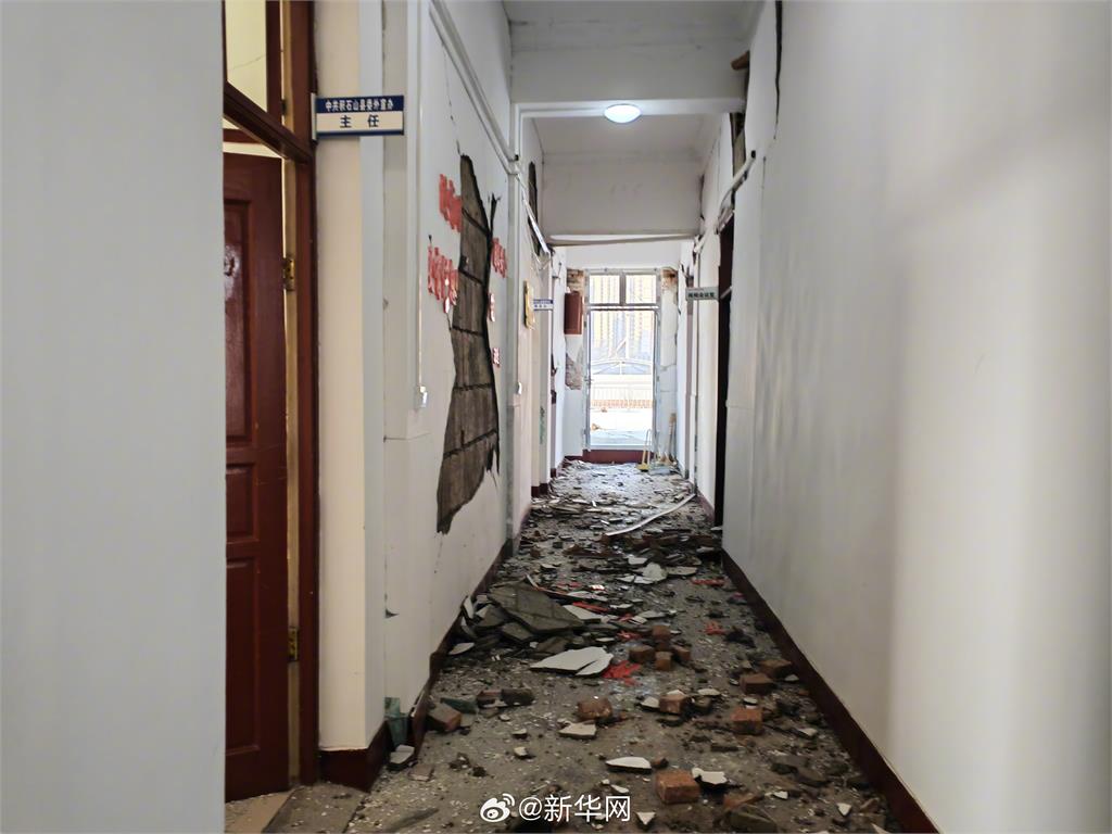 Angelababy遭禁言封殺…「這單位」逆風發文感謝她 Angelababy遭禁言封殺…「這單位」逆風發文感謝她:愛心演員