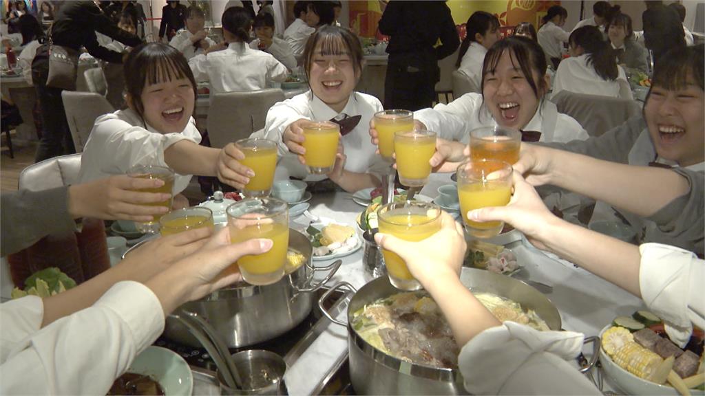 富士大飯店盡地主之誼 為橘高校準備暖心料理