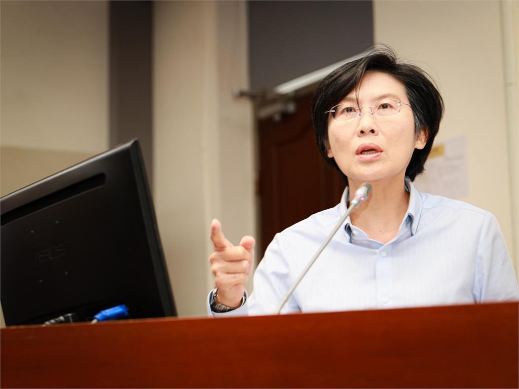 快新聞/國民黨擬砍除國造潛艦預算 林岱樺喊話:勿害台灣國防「破防」!