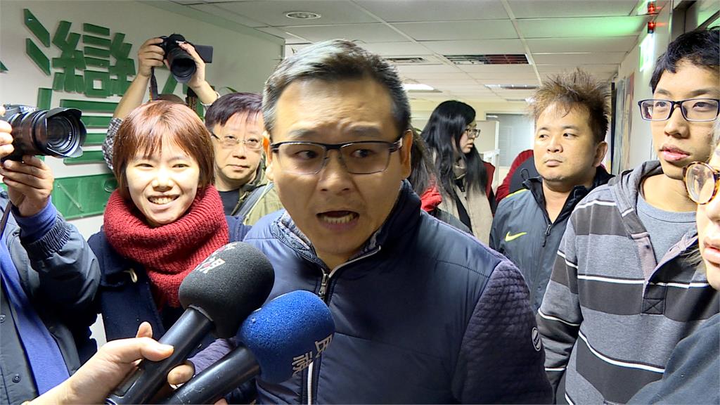 統促黨前主委胡志偉遭控圍標　綠質疑新北市府包庇