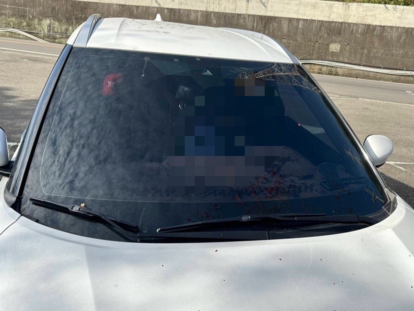 快新聞/台中初一命案!新社山區景點「1人1狗」陳屍車內 警方回應了