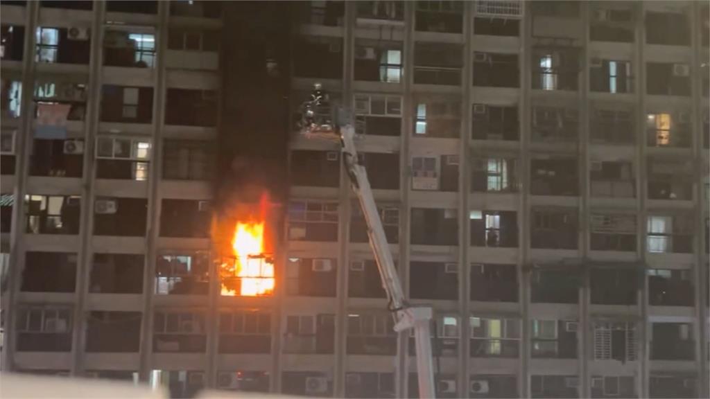 類似城中城建築 高雄集合式大樓起火 急撤570戶