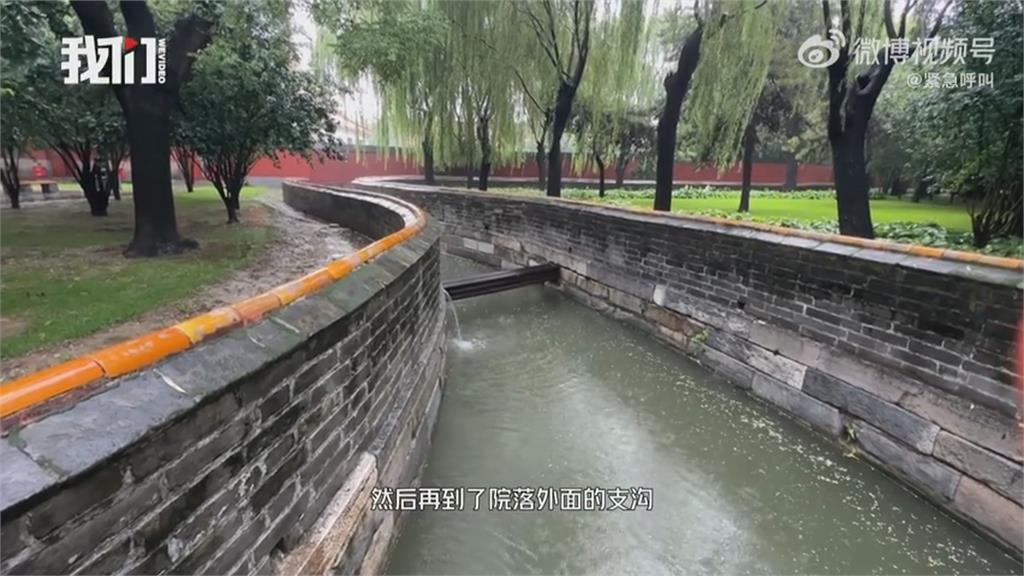 號稱600多年不曾淹水？　北京故宮「九龍吐水」淹很大！