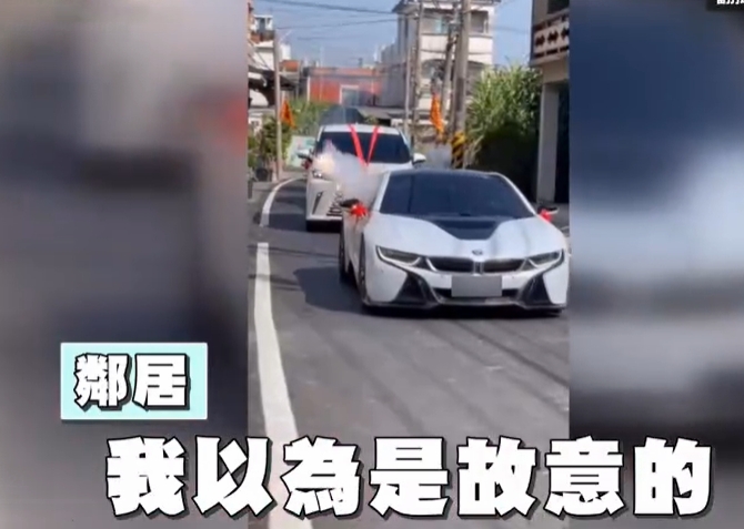  禮炮車無誤！千萬BMW迎娶新娘…嗨拿鞭炮滑手「下秒車內炸裂」新郎看傻