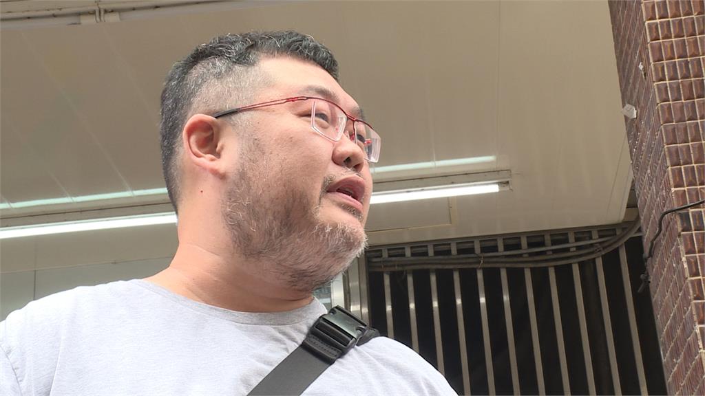 網紅四叉貓打臉Bump「杜拜救人影片」假的 嗆出面道歉!