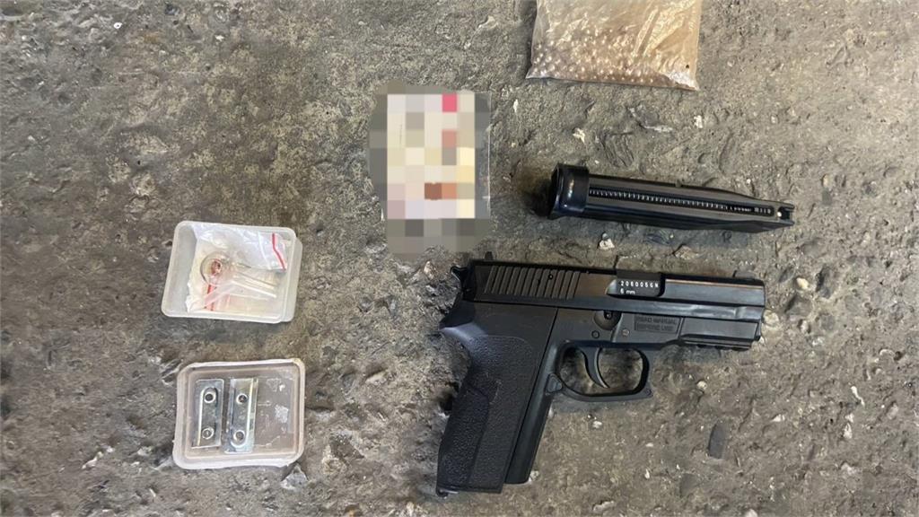 被家人罵就隨機掃射? 花蓮店家玻璃遭槍擊 警逮1男起獲空氣槍