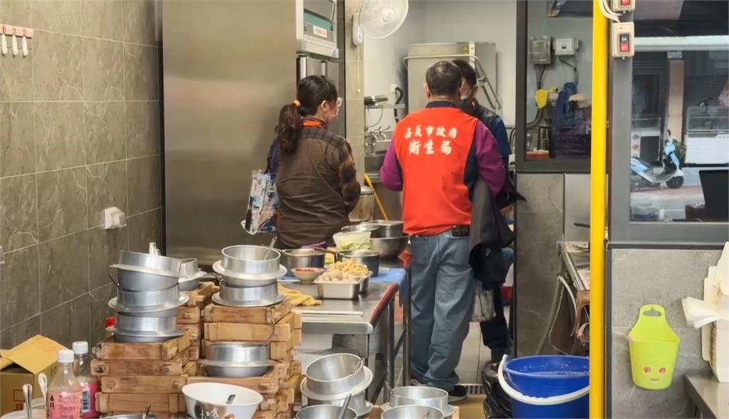 海產粥店家遭控香菇發霉　業者：香菇吸到蚵仔汁液