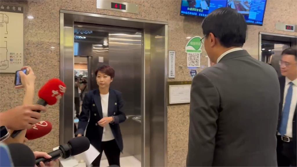 林俊憲再控「和謝龍介交好」 陳亭妃駁斥喊:團結最重要