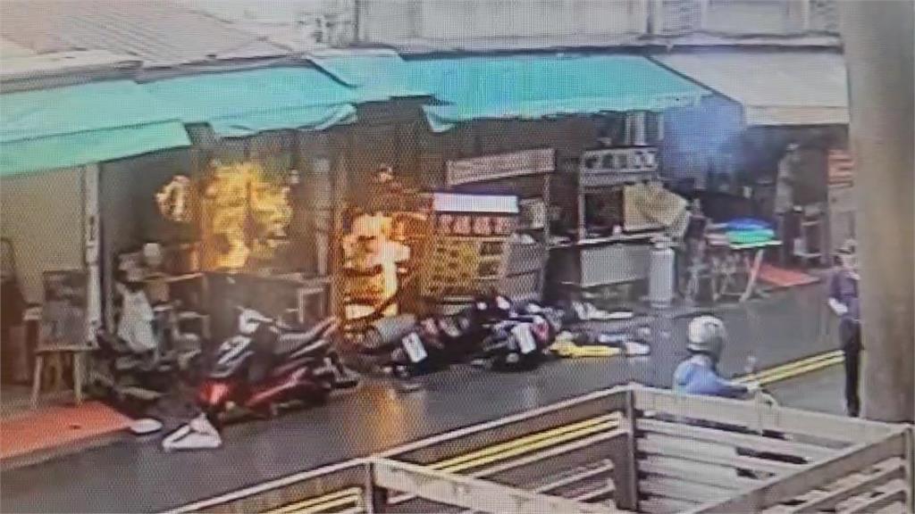快新聞／屏東市小吃店起火！機車撞倒瓦斯桶氣爆　5人送醫治療