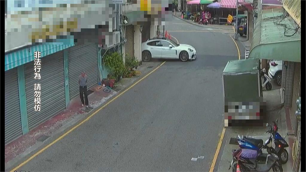 嚇壞! 醋男駕保時捷連續衝撞民宅 目擊者嚇壞