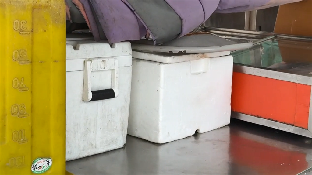 最新／慎入！台南崑山市場驚見「死嬰」躺保麗龍盒　警方急追移工送辦