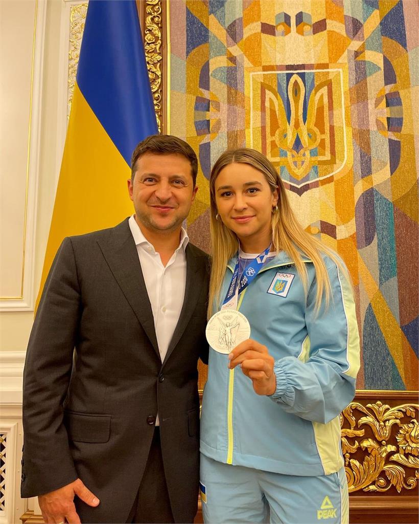 俄烏開戰爆炸聲不斷！烏克蘭奧運銀牌正妹痛訴：從沒那麼害怕
