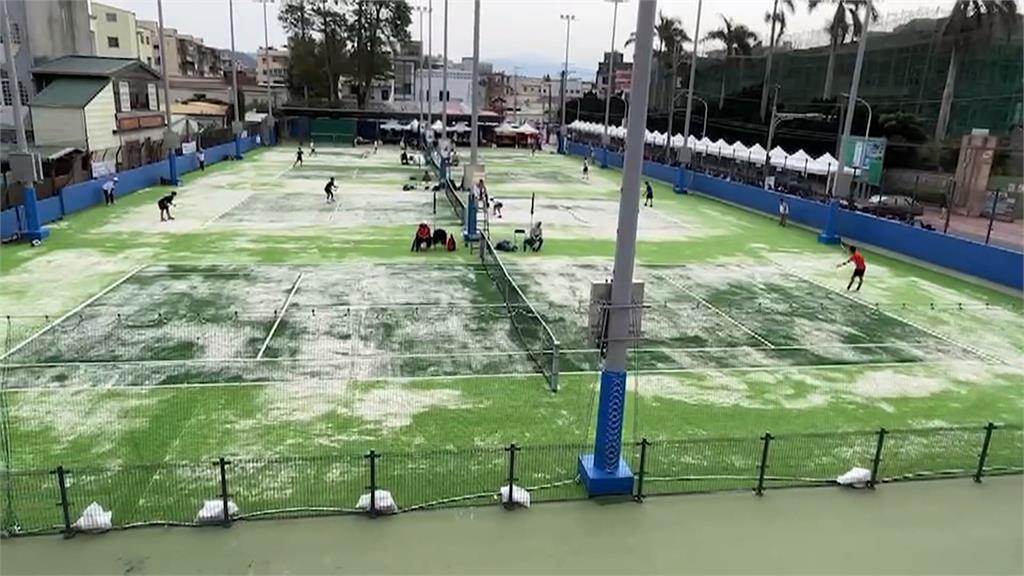 「地獄級場地」多位選手受傷　全中運網球賽事移地遲未定案