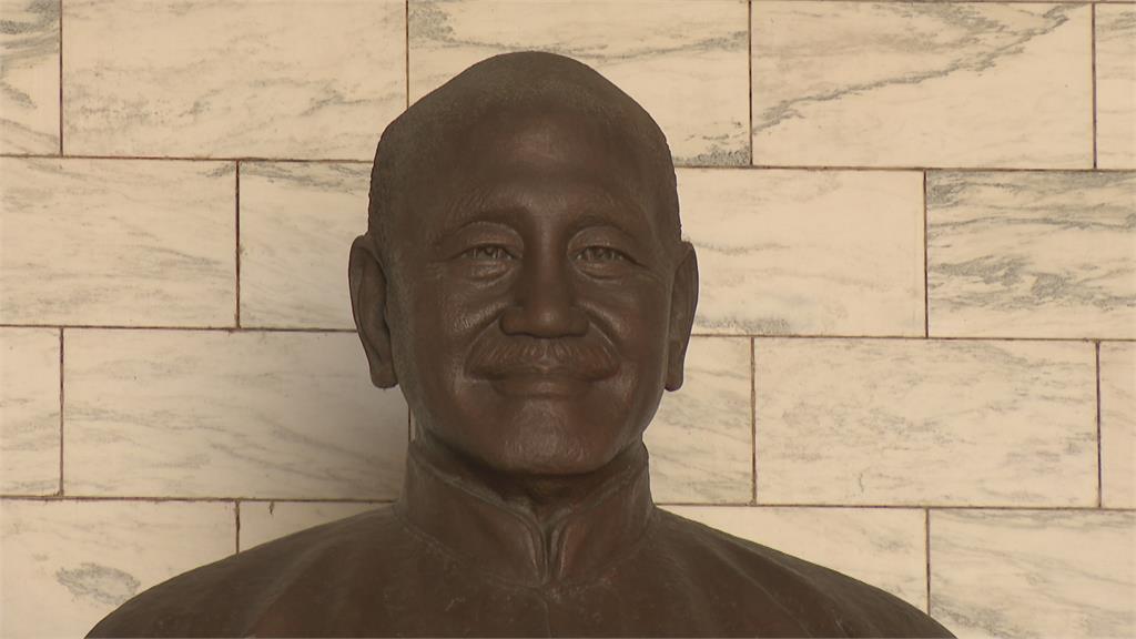 中正紀念堂蔣銅像拆不拆? 藍委舉例引發反彈