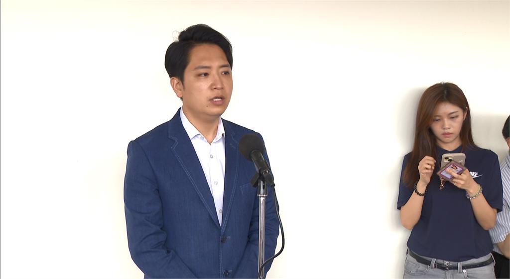 李洋沒同意！羅廷瑋擅自公開「LINE私下對話」　網一看內容氣炸：命令小弟？