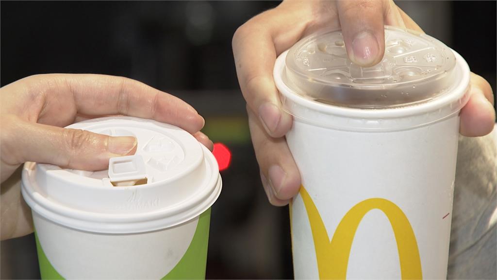 麥當勞杯蓋「4突起圓點」真實用法曝光！員工親揭玄機：再也不搞混紅茶或可樂