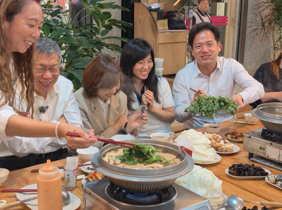 阿北宵夜局「陳彥廷沒在場」被偷臭？他曬照喊「今天沒人吃素」網驚了