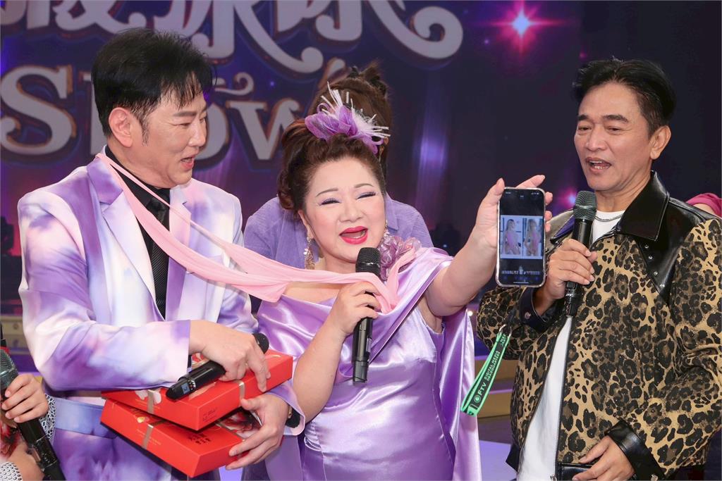 《超級冰冰Show》 本土天王吳宗憲！送「前面兩條後面一條線」比基尼給白冰冰