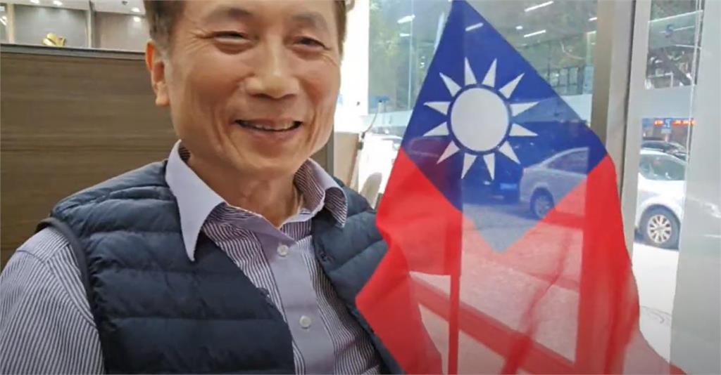 詹江村持「2證件」中國開戶!開嗆「不信閩南狼鬼話」反遭酸:理解力要加強