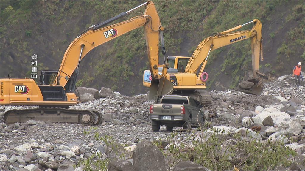 17天搶修！明霸克露橋便橋開通　蔡總統視察將規劃安全道路