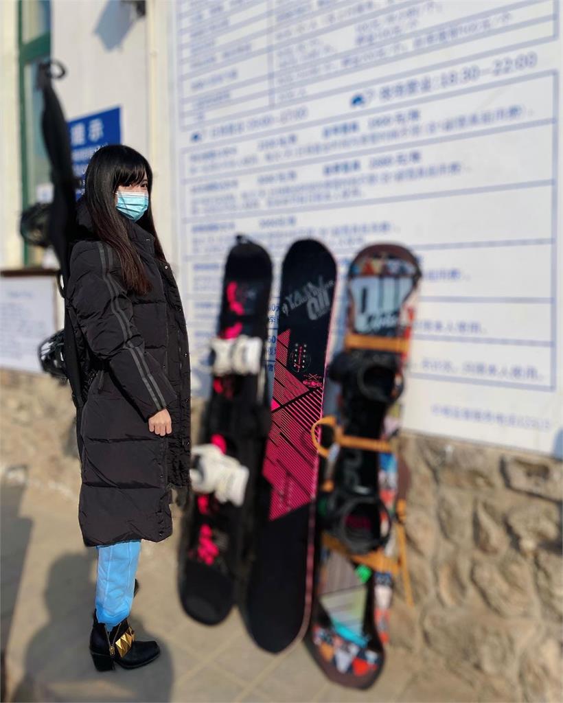 BY2妹Yumi滑雪「挑戰高難度」秒掛彩！傷勢曝光：盡心盡力就沒有遺憾
