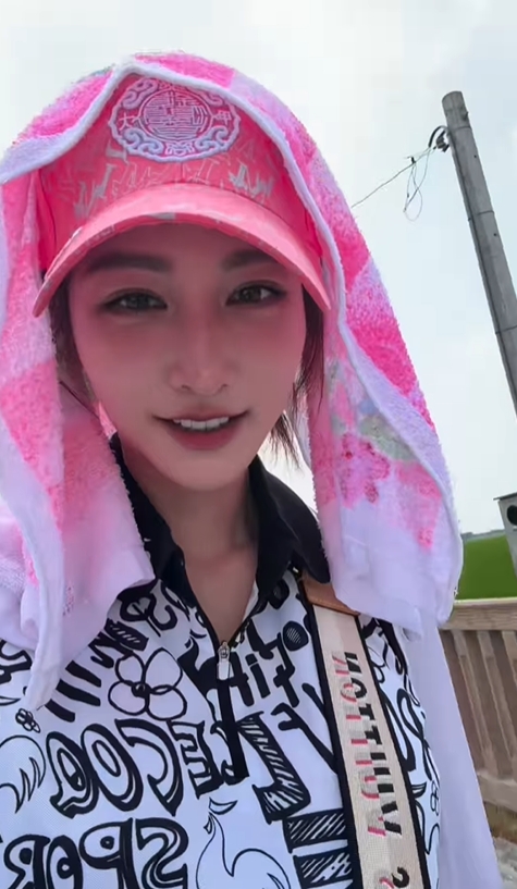 捕獲野生「本土劇女神」護轎大甲媽！穿搭「超接地氣」...她親回1句