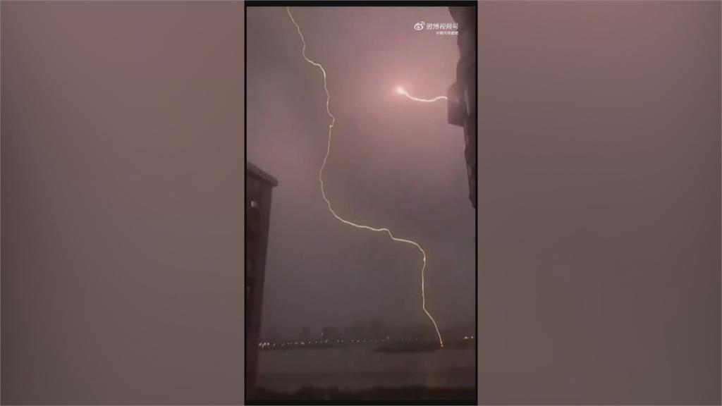中國極端天氣！　湖北下狂風暴雨、武漢降大冰雹"