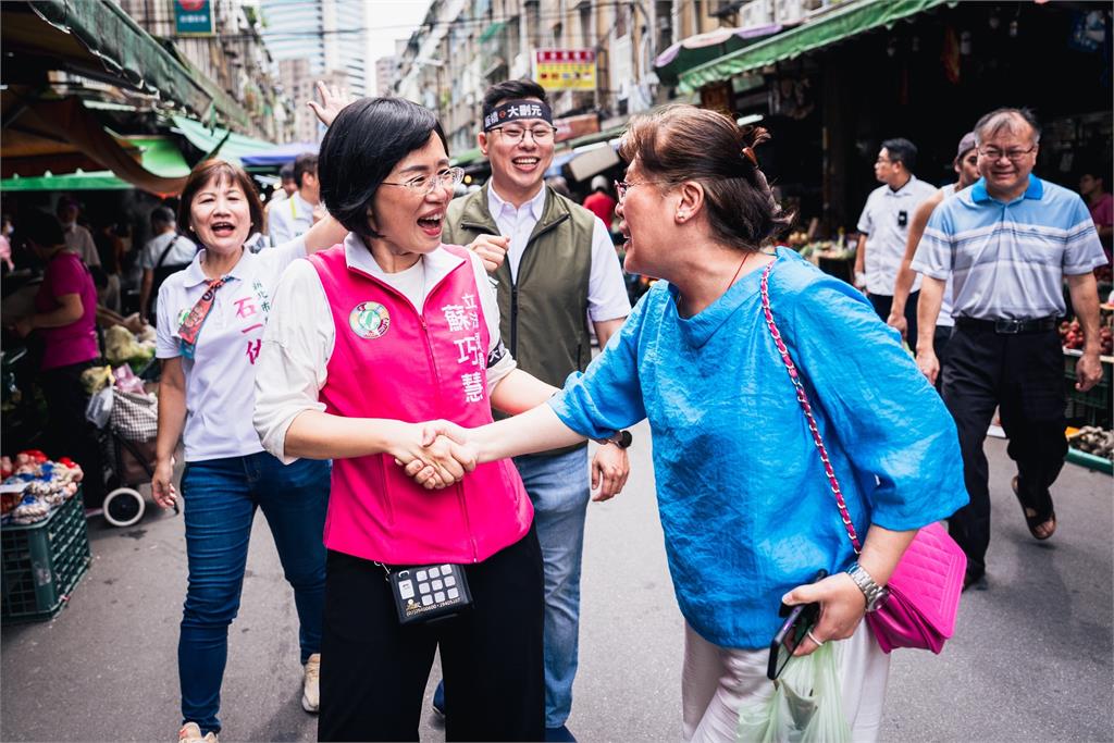快新聞/罷免倒數兩週!蘇巧慧率黨公職掃市場 與公民共抗蠻橫國民黨