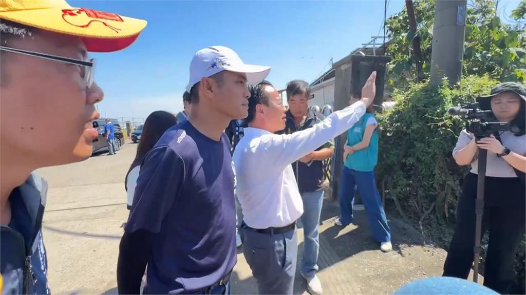 丹娜絲颱風+西南氣流豪雨　嘉義義竹災情嚴重　民眾湧入助重建