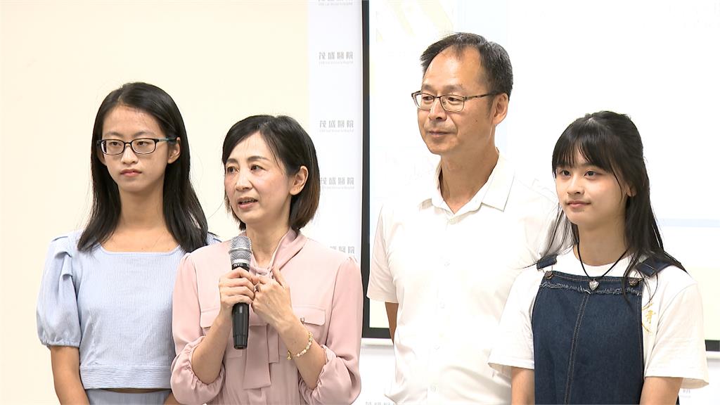 兩對「試管」雙胞胎姊妹 分享成歷程 考上醫學院及教育大學