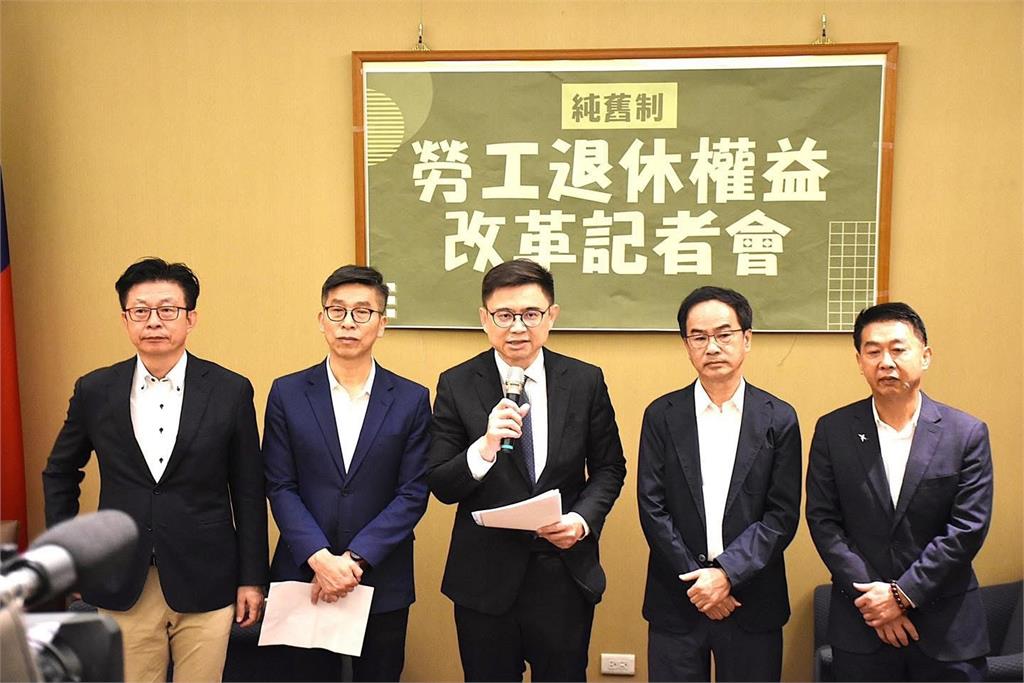 快新聞／勞退舊制卡死11萬人！賴瑞隆提「這解方」退休金可多百萬