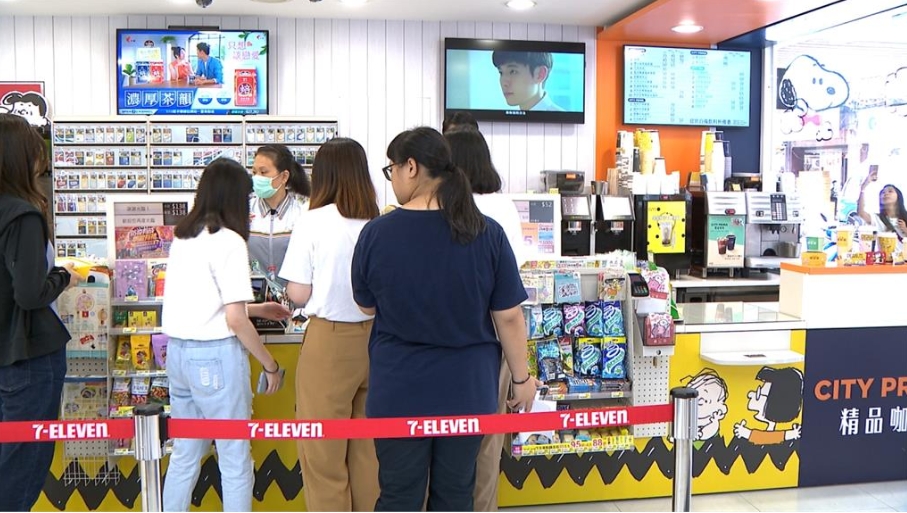 香港妹逛一圈台灣超商被嚇到！見「1特色」大讚：這才能真正叫便利商店啊！