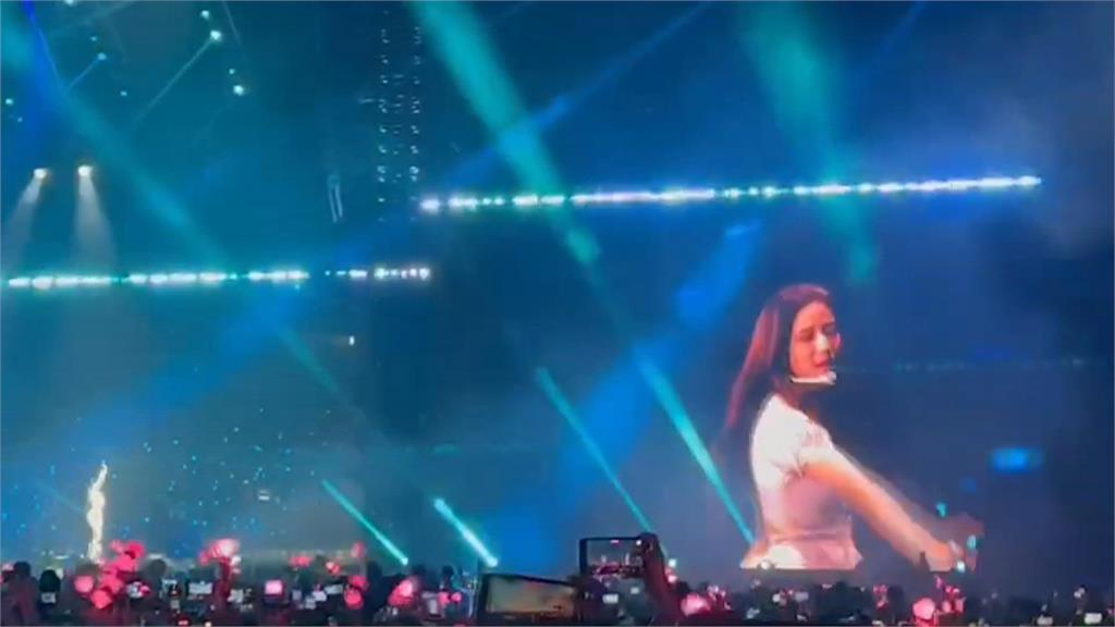 首爾大霧多停留一晚　BLACKPINK清晨離台