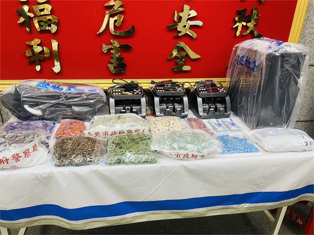 快新聞／囂張！德州撲克協會「經營賭場」僅離警局350公尺　警破門逮女荷官等30人