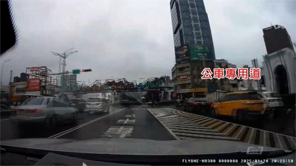開車狂衝救澳門女童 闖紅燈違規也要救 律師:阻卻違法不罰