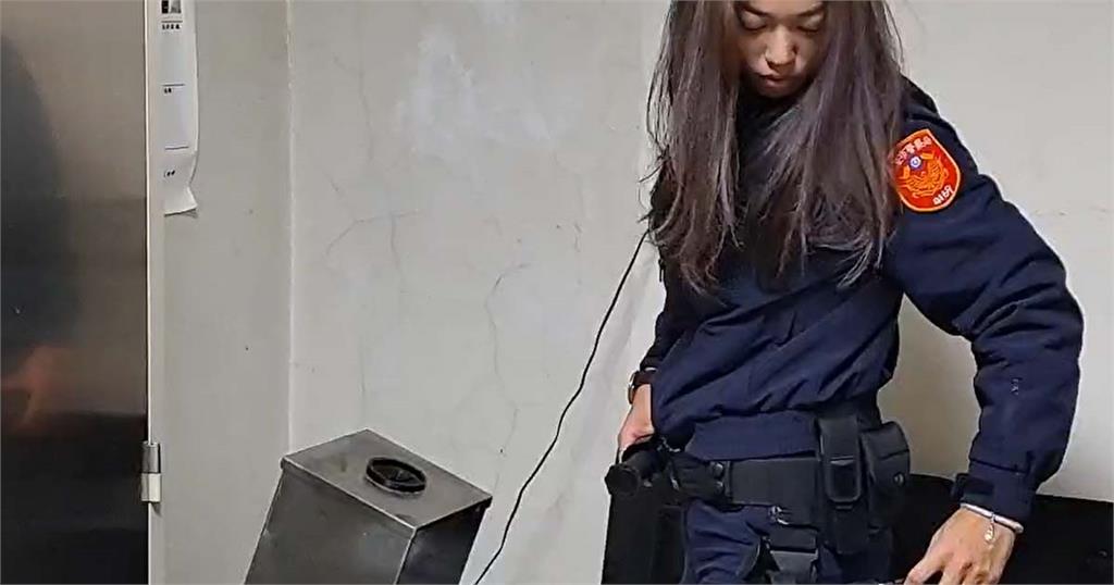 基警首位射擊教官撞臉女星陳庭妮　美女陳槍手笑喊：有一點像啦