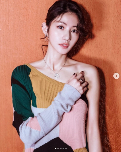 李千那打完BNT曬「素顏證件照」!網一看超驚豔:好像學生喔