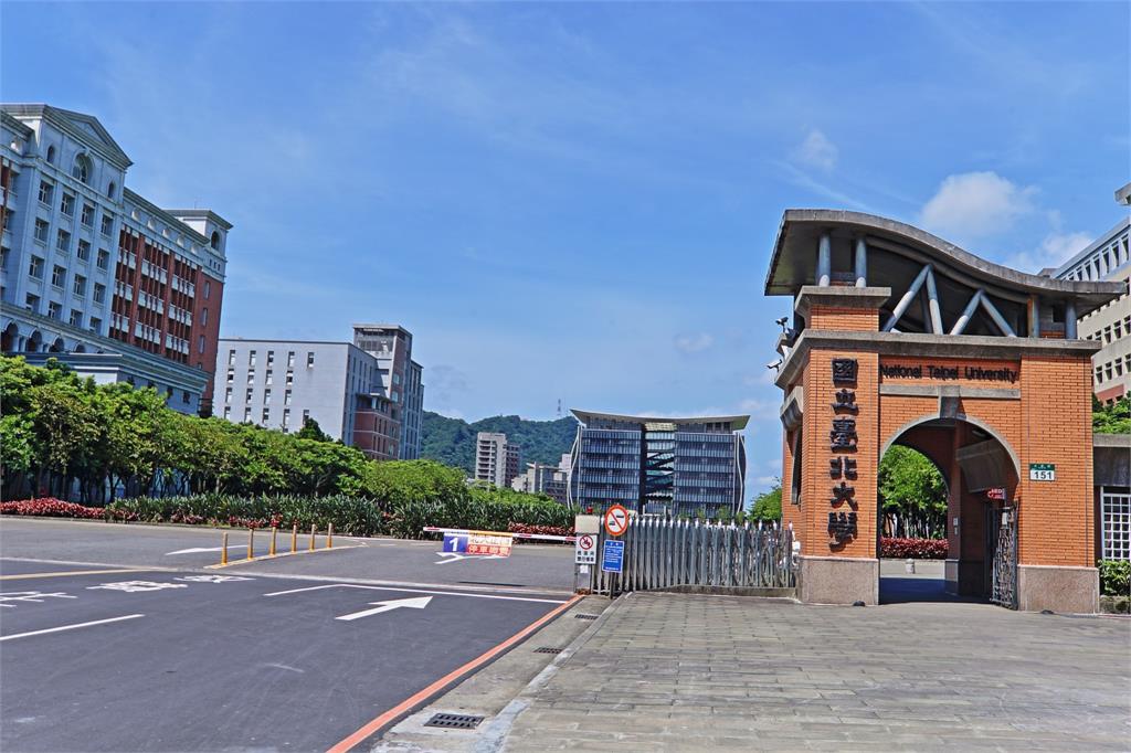 快新聞／支持者心疼！沈伯洋「選市長又教課」不喊累　本人親解關鍵原因